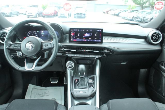 Used 2025 Alfa Romeo Tonale AWD/4WD image 16