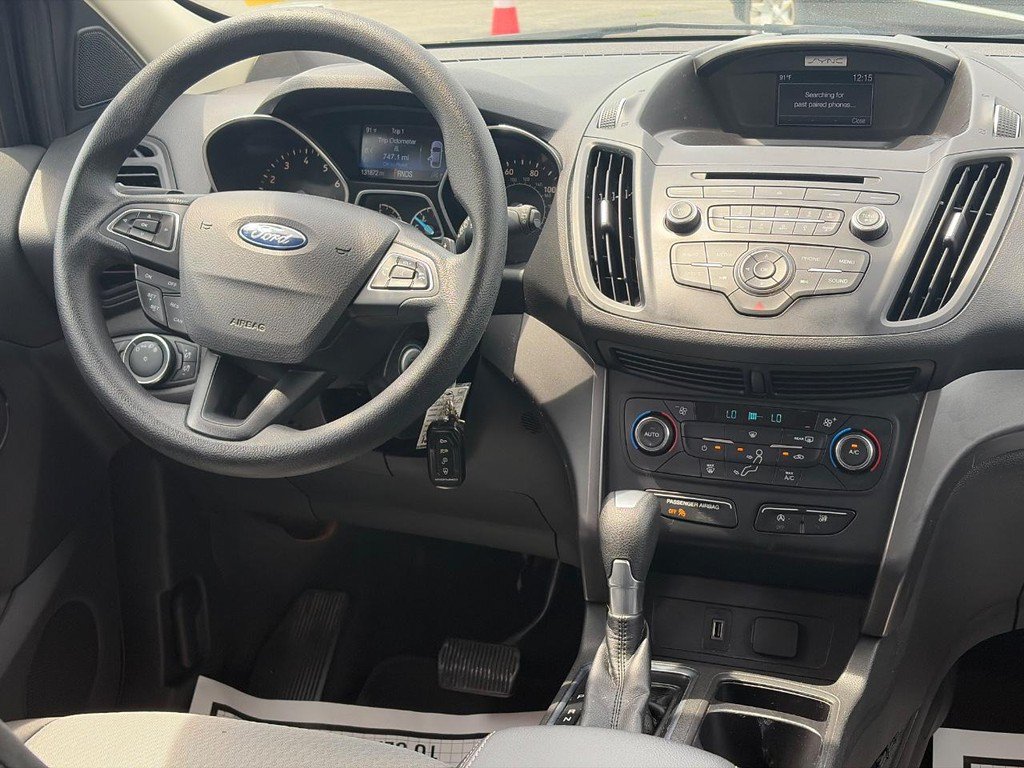 Used 2017 Ford Escape SE FWD image 12