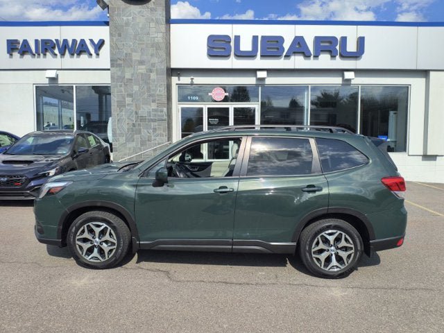 Used 2024 Subaru Forester Premium AWD/4WD image 1