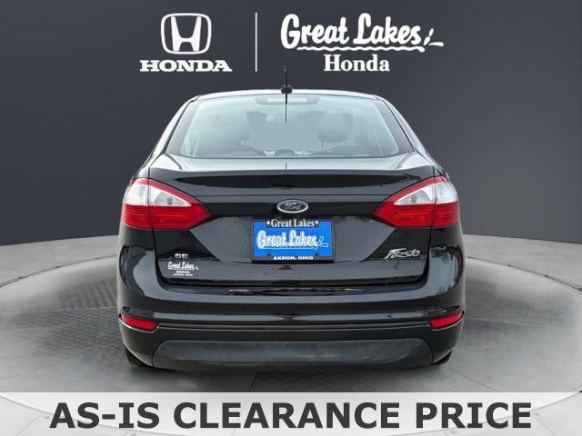 Used 2017 Ford Fiesta SE image 3