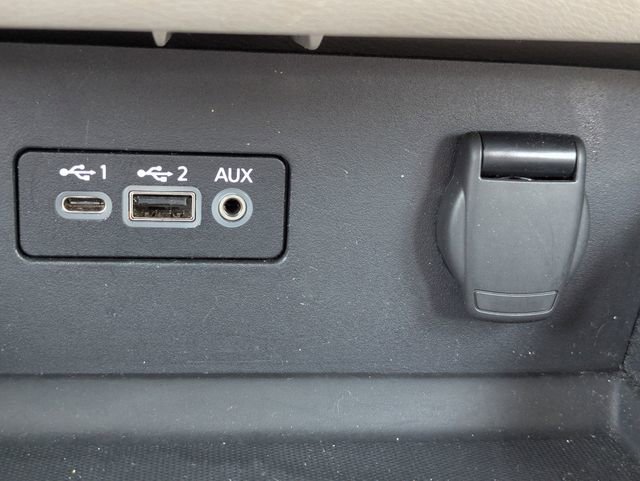 Used 2025 Nissan Altima 2.5 SV FWD image 27