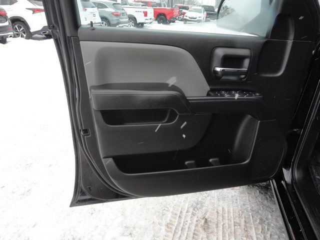 Used 2018 Chevrolet Silverado 1500 Custom w/ Custom Value Package image 12