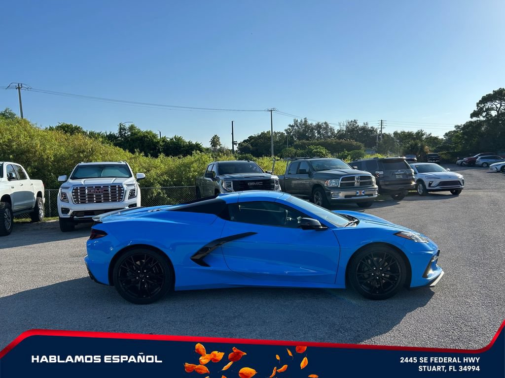 Used 2025 Chevrolet Corvette Stingray Convertible w/ 1LT RWD image 4