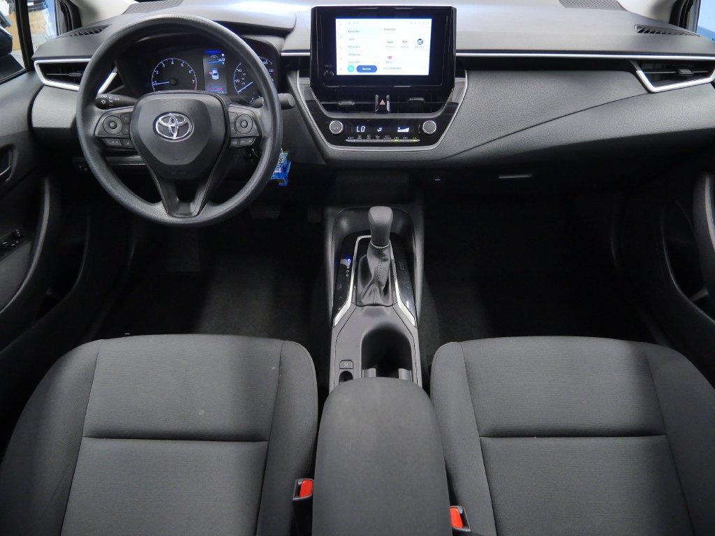 Used 2025 Toyota Corolla LE FWD image 18