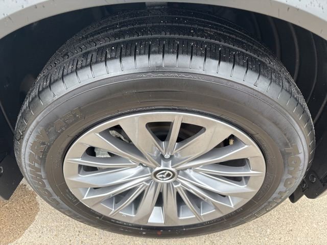 Used 2024 MAZDA CX-90 Plug-In Hybrid w/ Preferred AWD/4WD image 19
