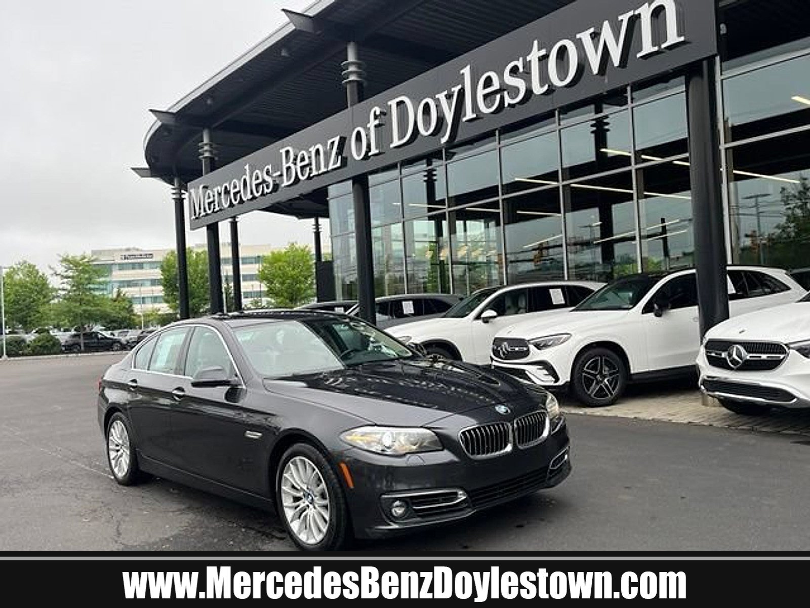 Used 2015 BMW 528i xDrive Sedan AWD/4WD image 1
