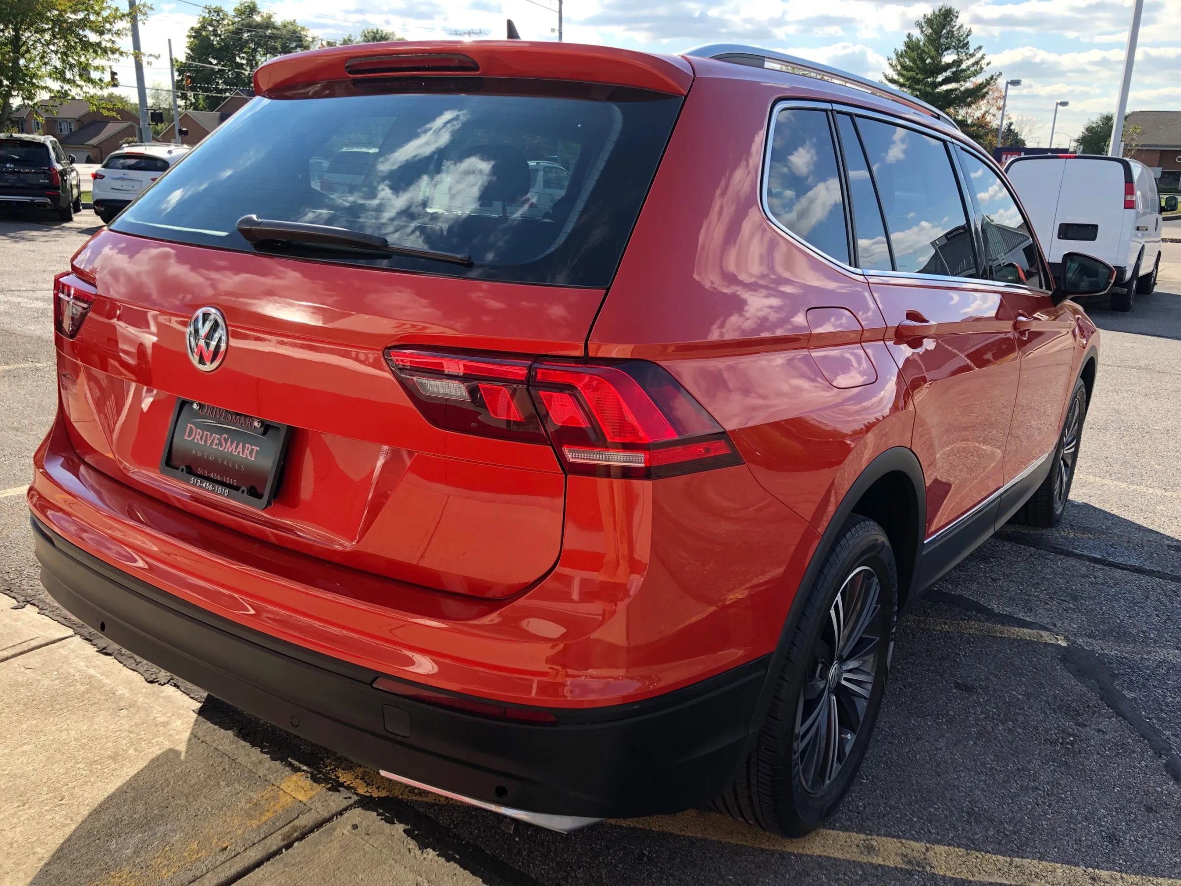 Used 2019 Volkswagen Tiguan SEL image 10