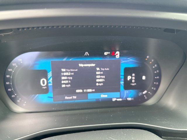 Certified 2025 Volvo XC40 B5 Ultra AWD/4WD image 13