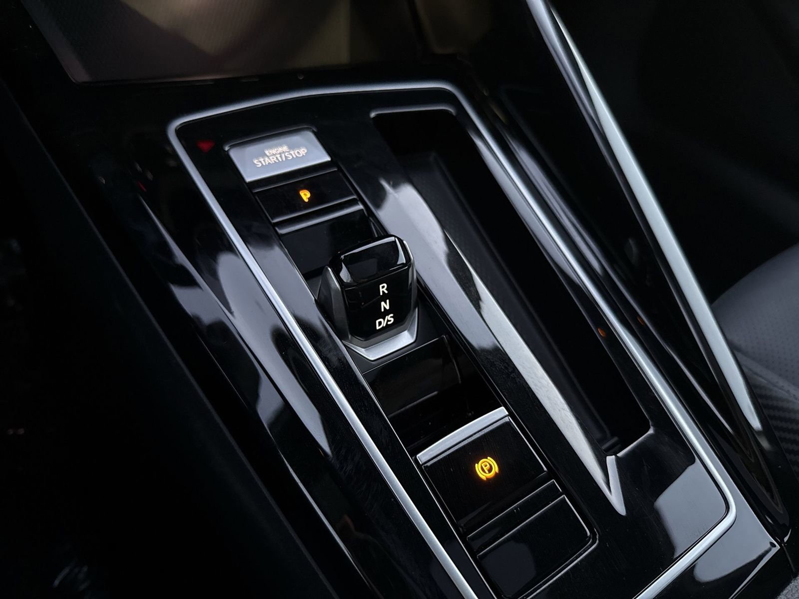 New 2026 Volkswagen Golf image 21