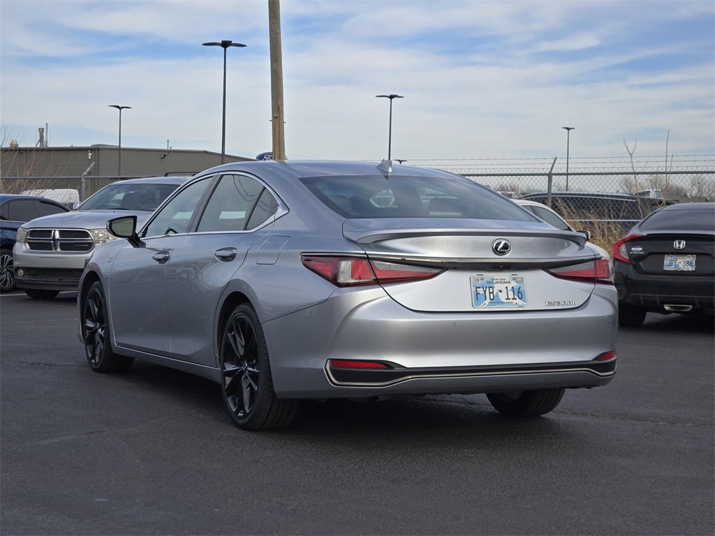 Used 2023 Lexus ES 300h F Sport image 5