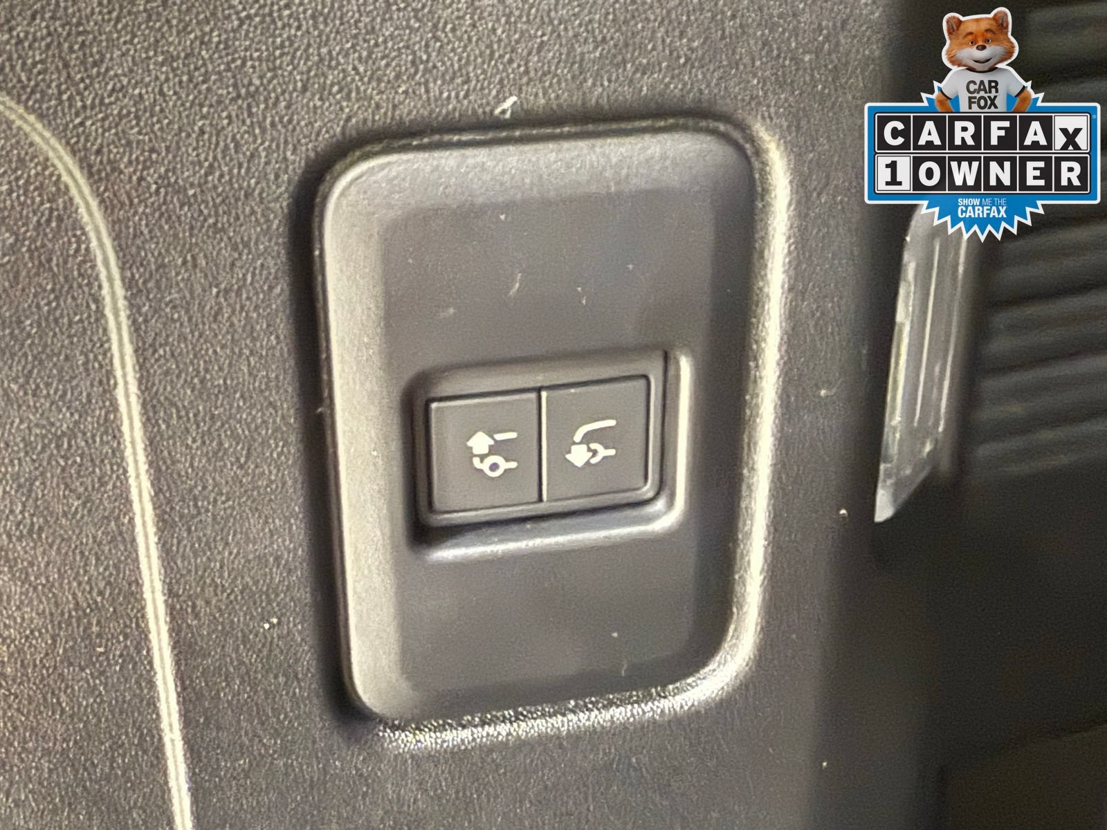 New 2025 Land Rover Defender 130 V8 AWD/4WD image 49