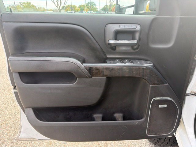 Used 2016 GMC Sierra 2500 Denali w/ Duramax Plus Package AWD/4WD image 11