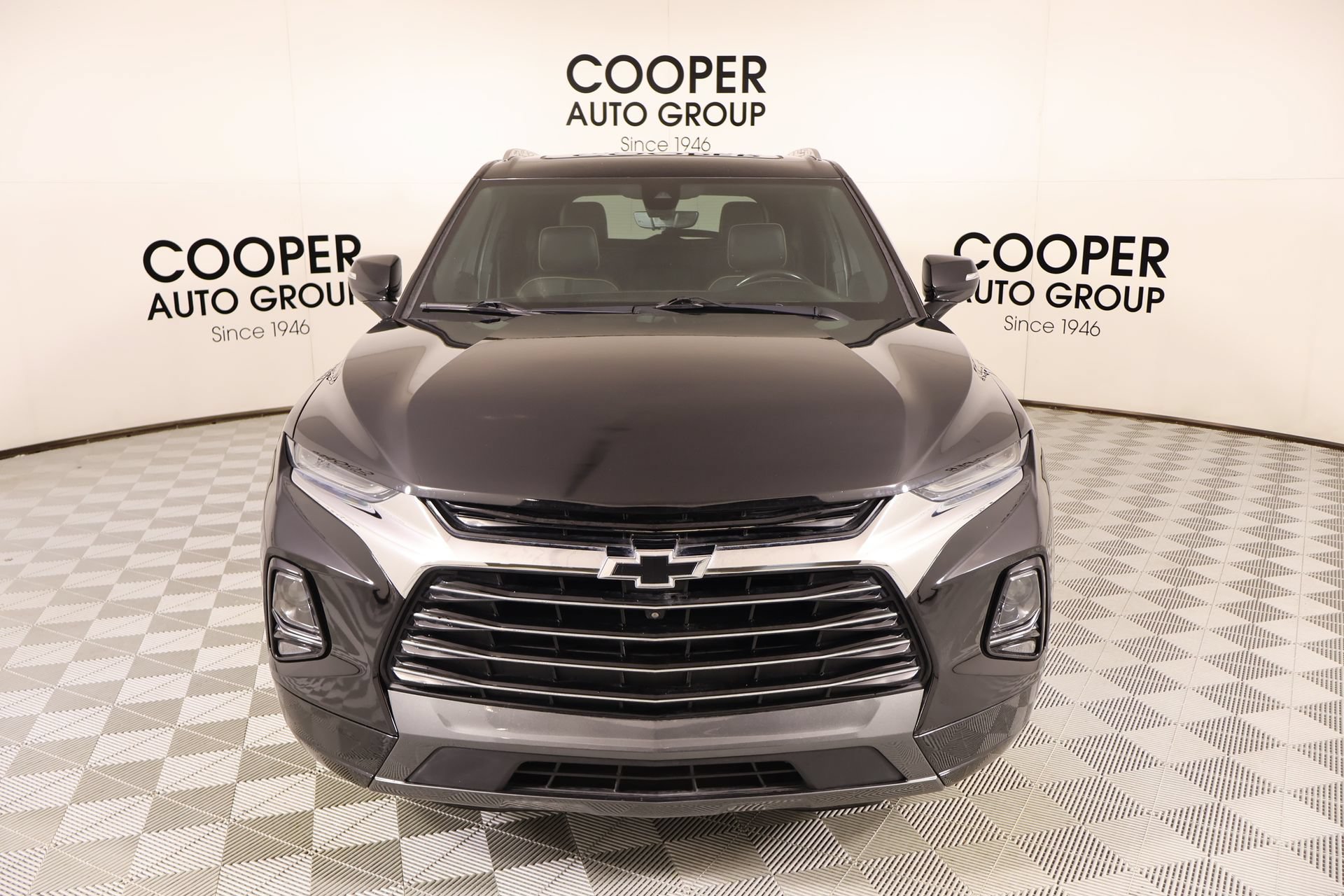 Used 2019 Chevrolet Blazer Premier w/ Sun and Wheels Package FWD image 10