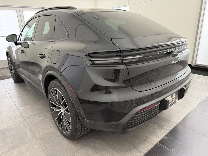 New 2026 Porsche Macan 4 Electric AWD/4WD image 3