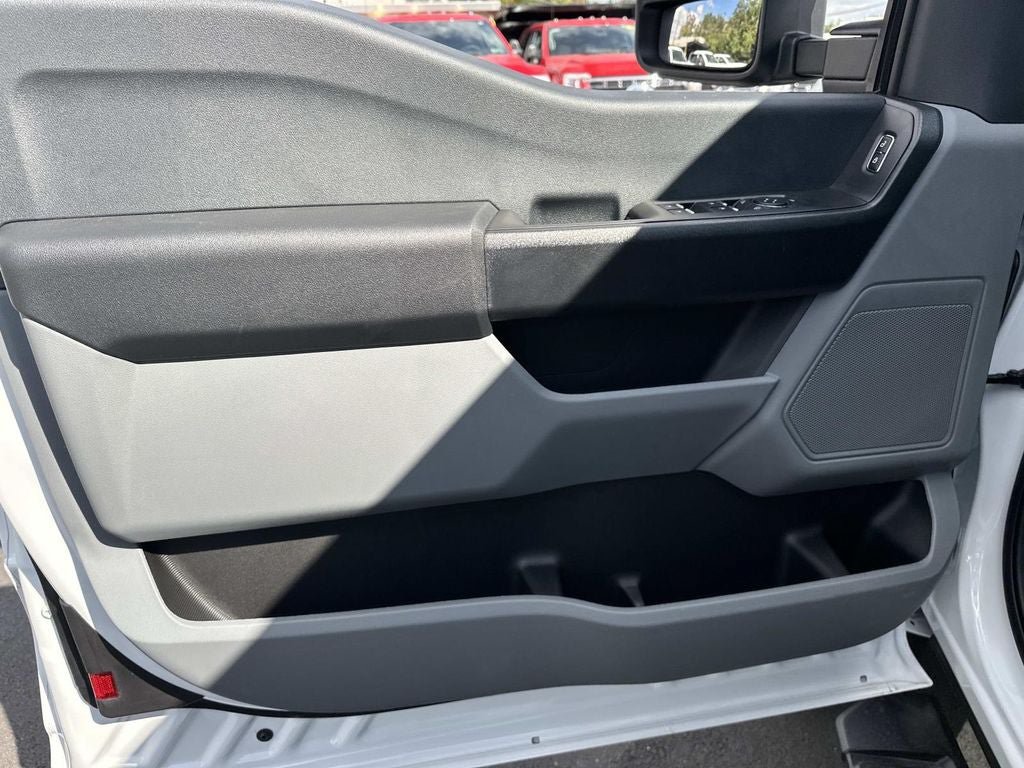 New 2025 Ford F450 XL w/ XL Chrome Package AWD/4WD image 8