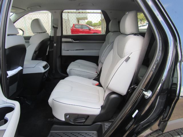 Used 2025 Hyundai Palisade SEL image 17