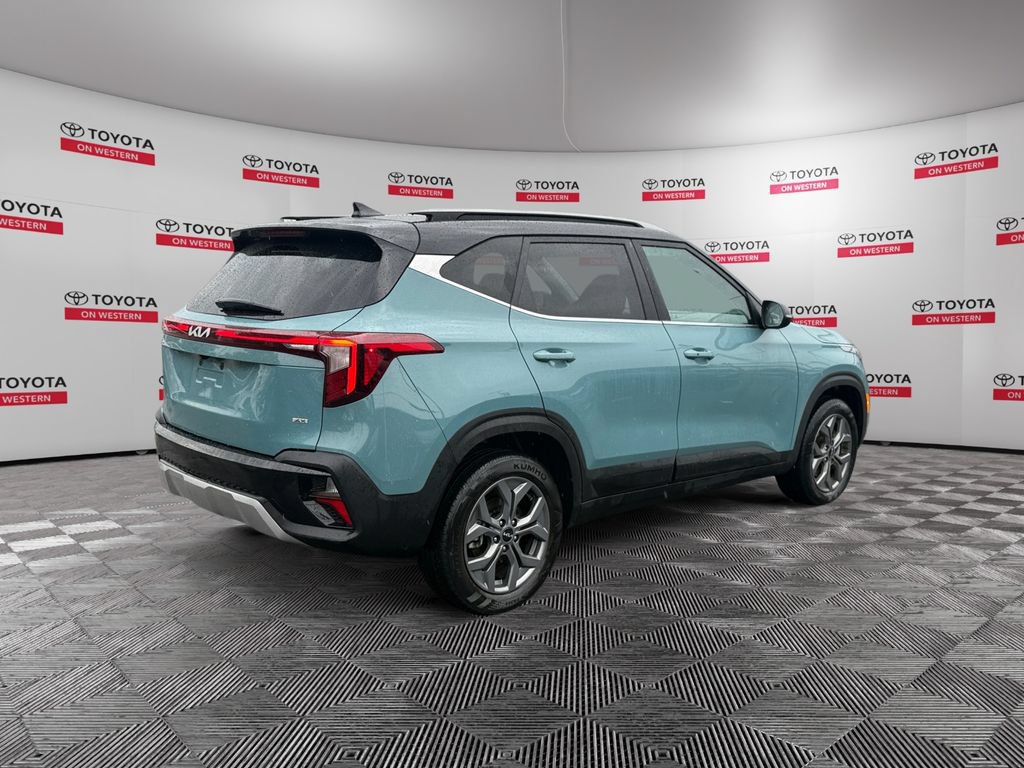 Used 2024 Kia Seltos S AWD/4WD image 5