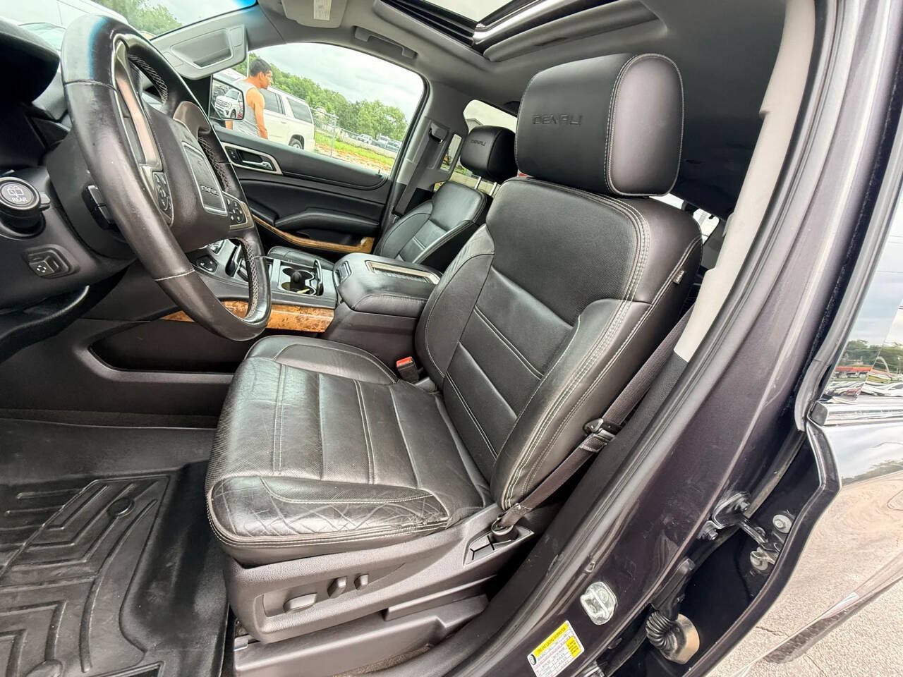 Used 2015 GMC Yukon XL Denali w/ Open Road Package AWD/4WD image 11