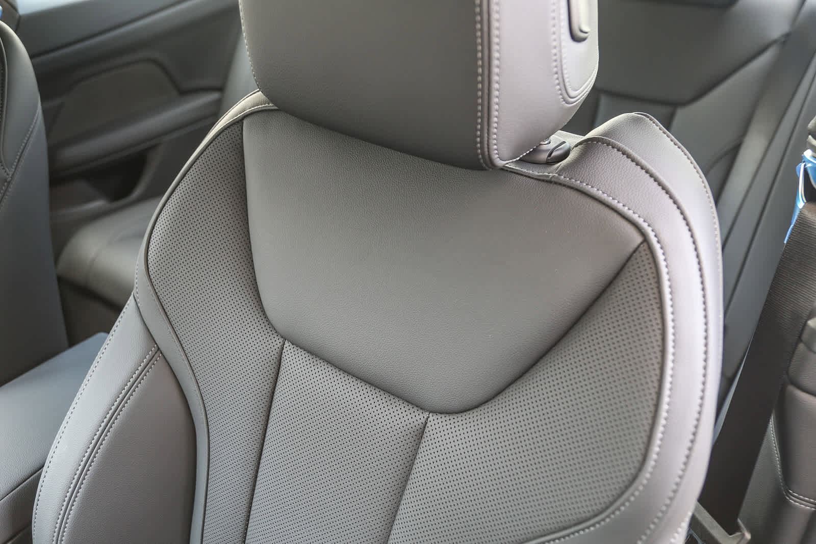 New 2026 BMW M440i Coupe w/ Parking Assistance Package image 20