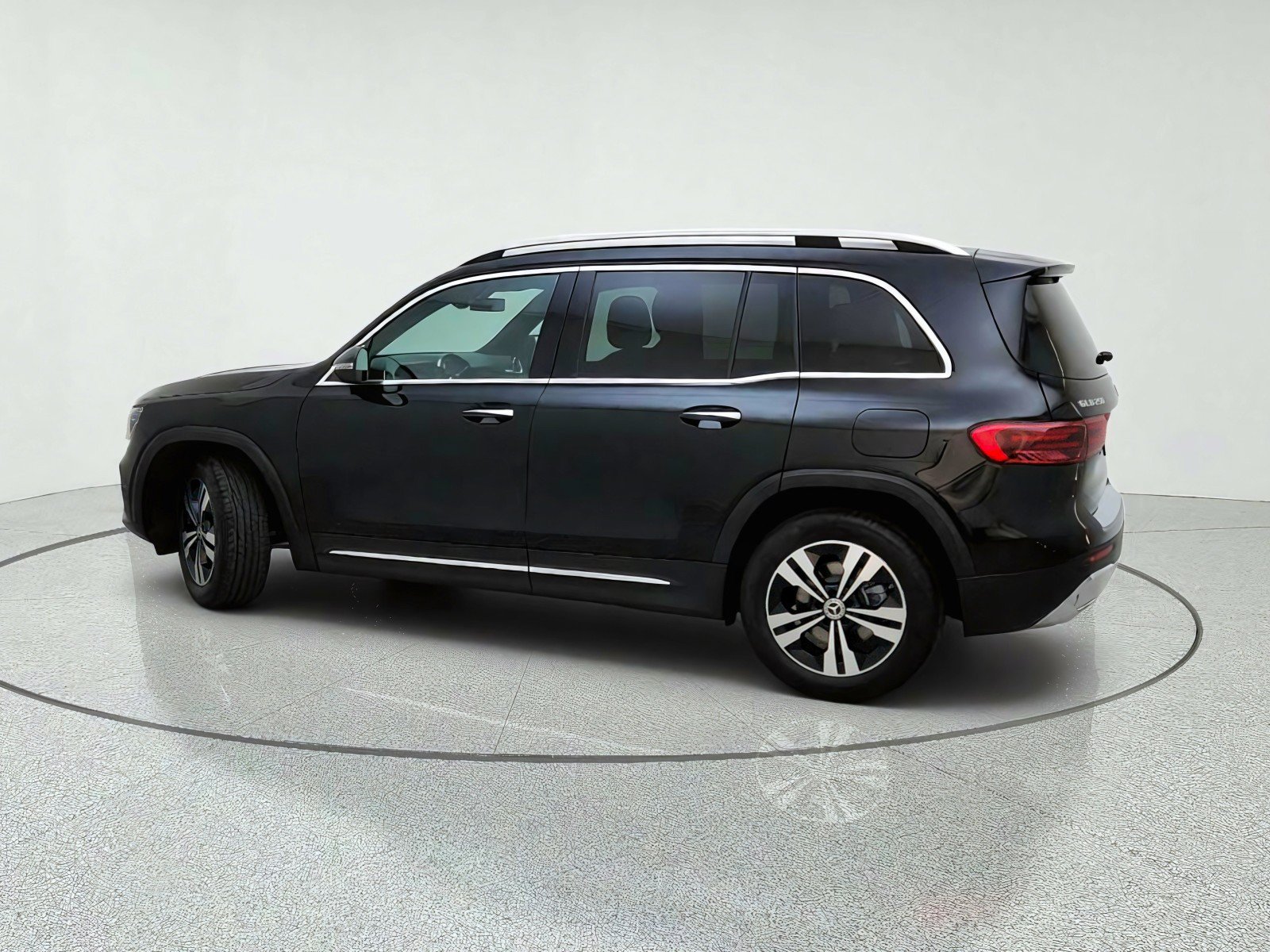 Used 2026 Mercedes-Benz GLB 250 image 13