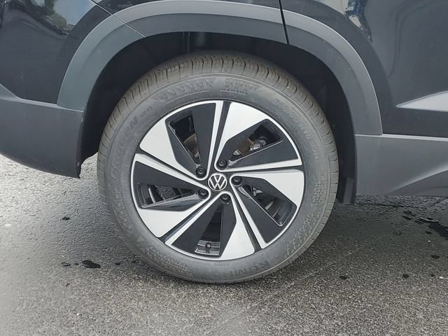 New 2026 Volkswagen Taos SE AWD/4WD image 5