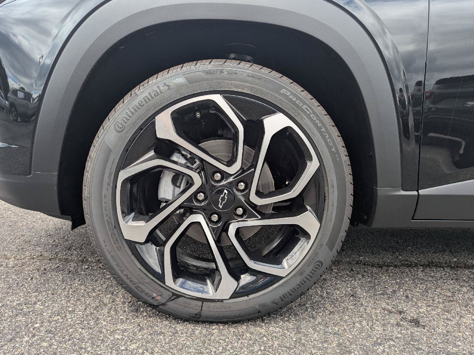 New 2026 Chevrolet Trax RS w/ Driver Confidence Package FWD image 14