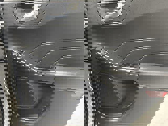 New 2025 Ford Escape ST-Line w/ Cold Weather Package image 29