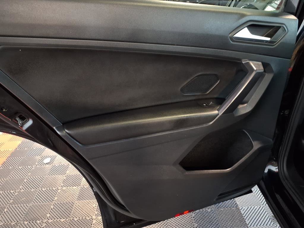 Used 2021 Volkswagen Tiguan SE R-Line image 14