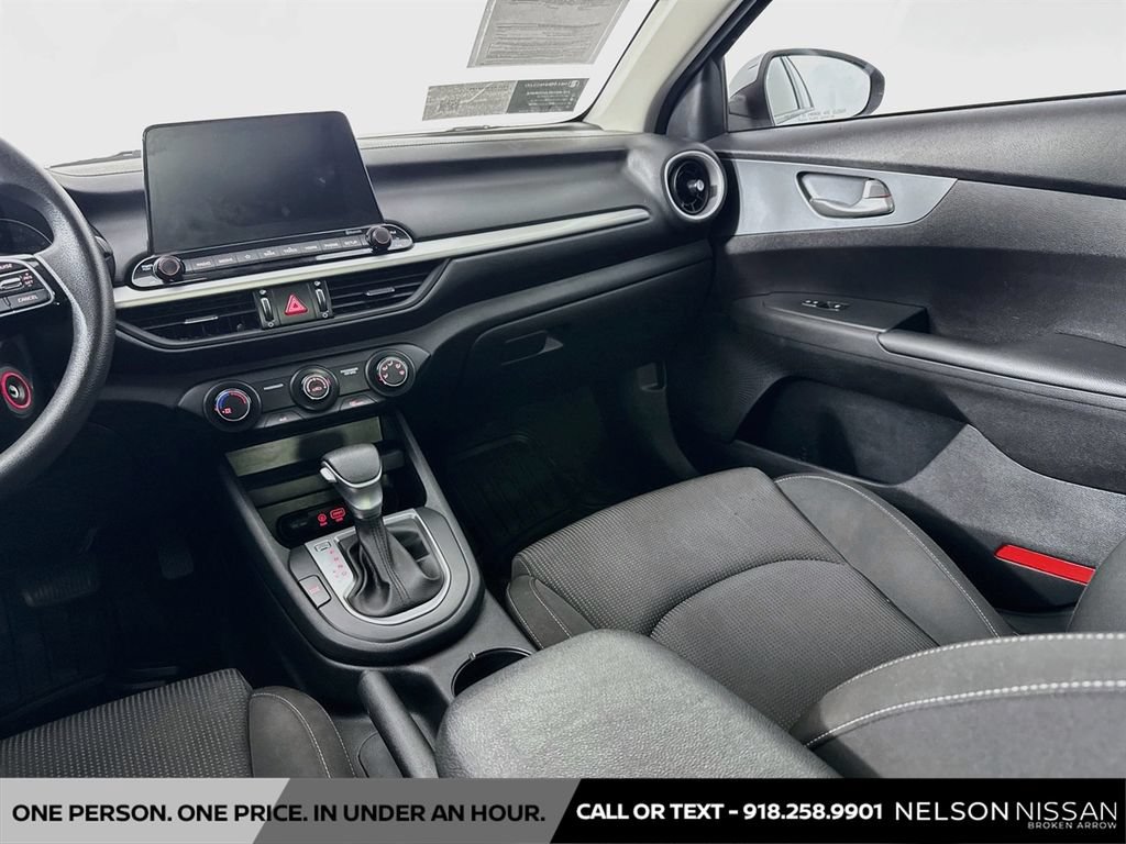 Used 2021 Kia Forte LXS FWD image 21
