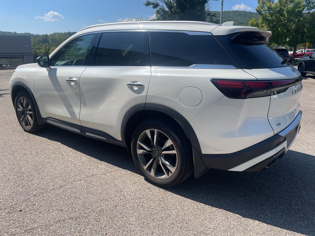 Used 2023 INFINITI QX60 Luxe w/ Vision Package AWD/4WD image 4