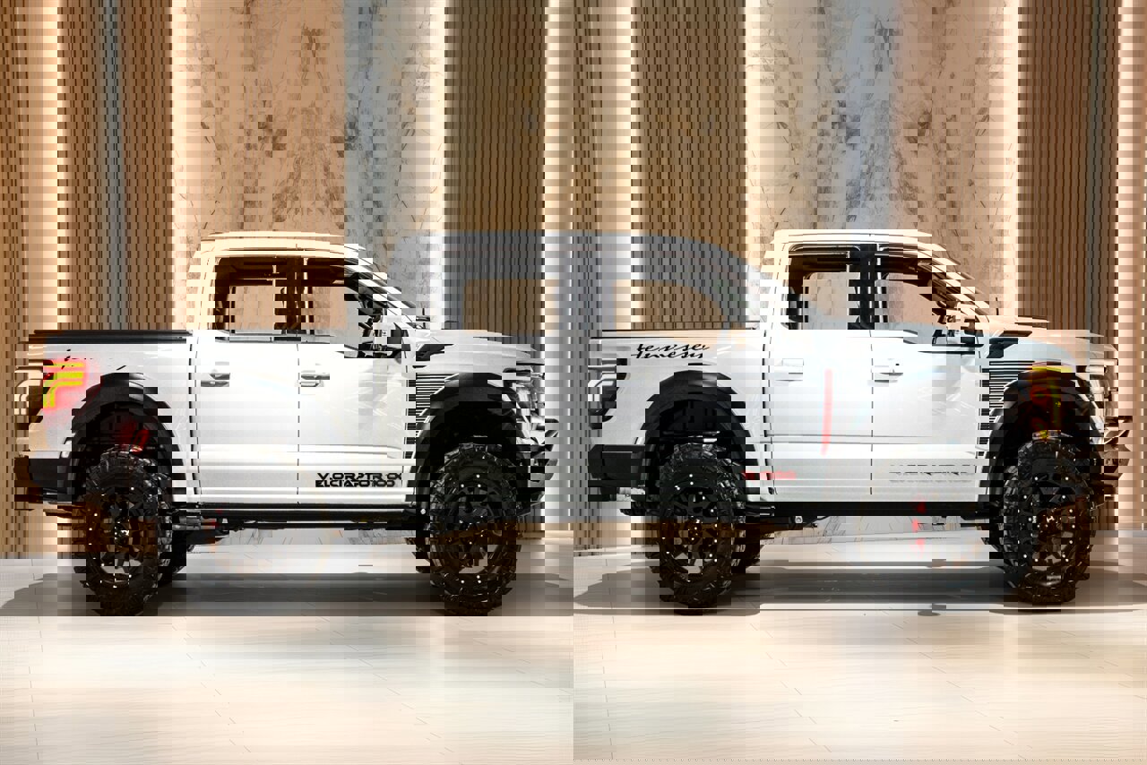 Used 2025 Ford F150 Raptor w/ Equipment Group 803A Raptor R image 4