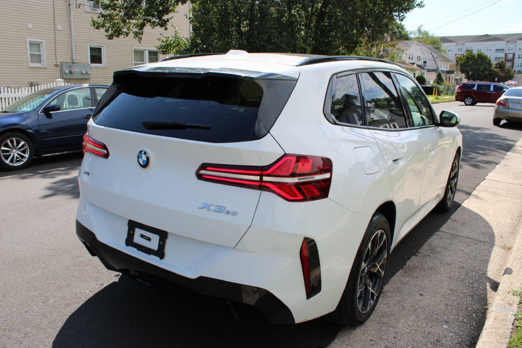 Used 2025 BMW X3 xDrive30i AWD/4WD image 6