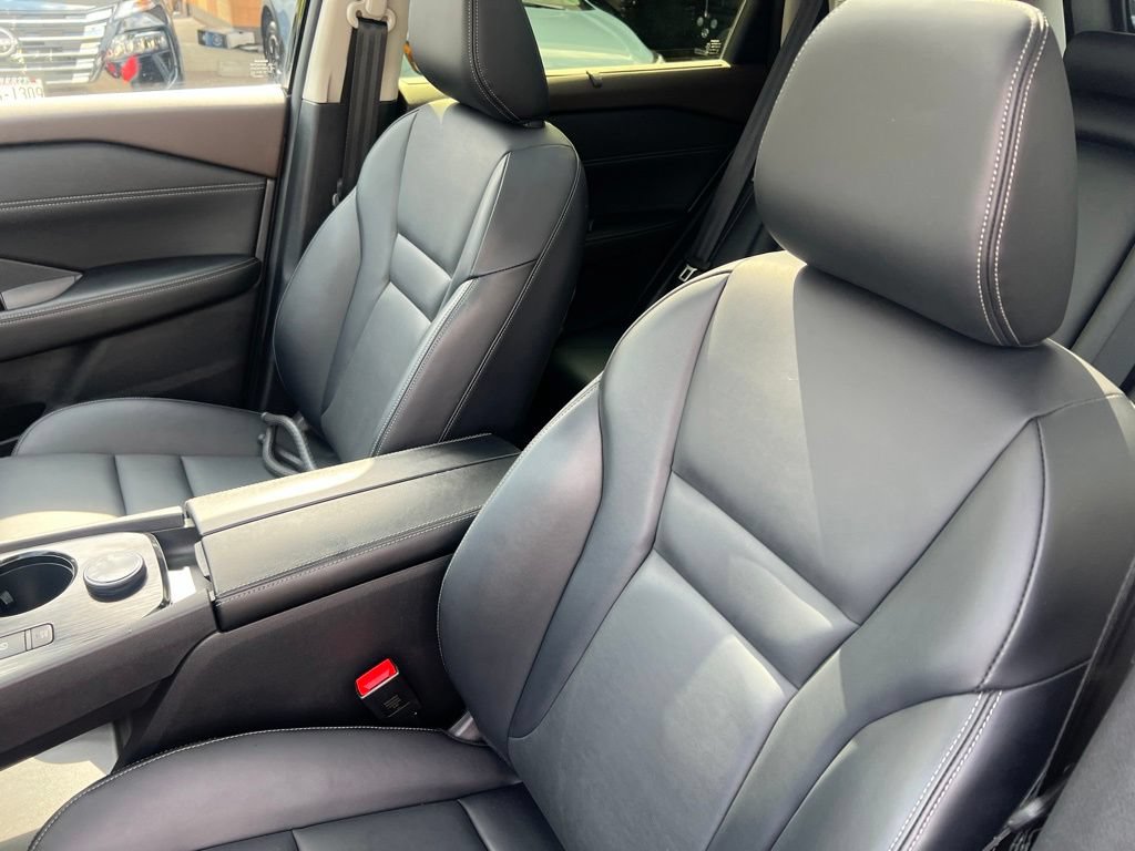 Certified 2023 Nissan Rogue SV w/ SV Premium B Package AWD/4WD image 5
