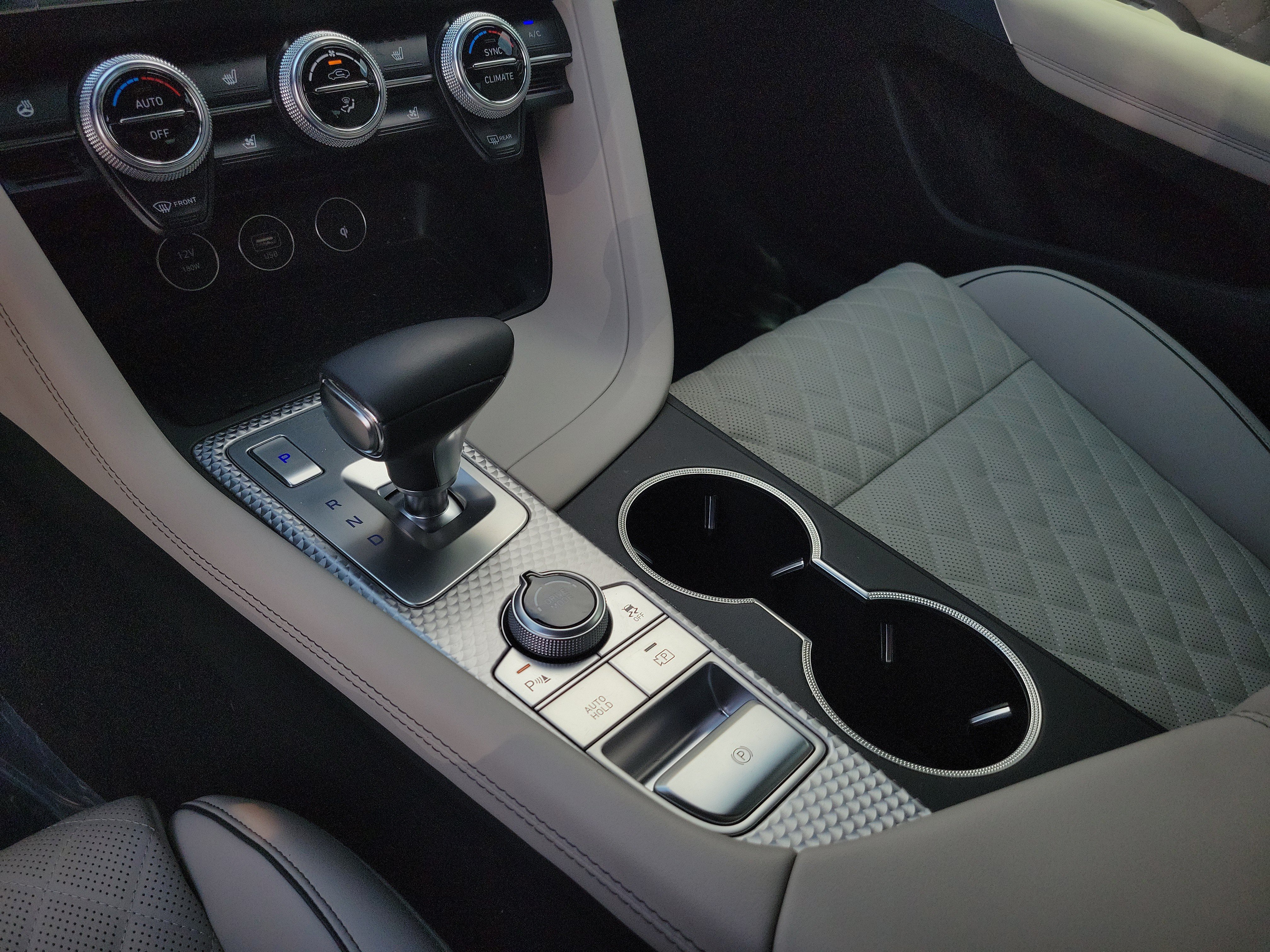 Used 2023 Genesis G70 3.3T w/ Sport Prestige Package RWD image 20