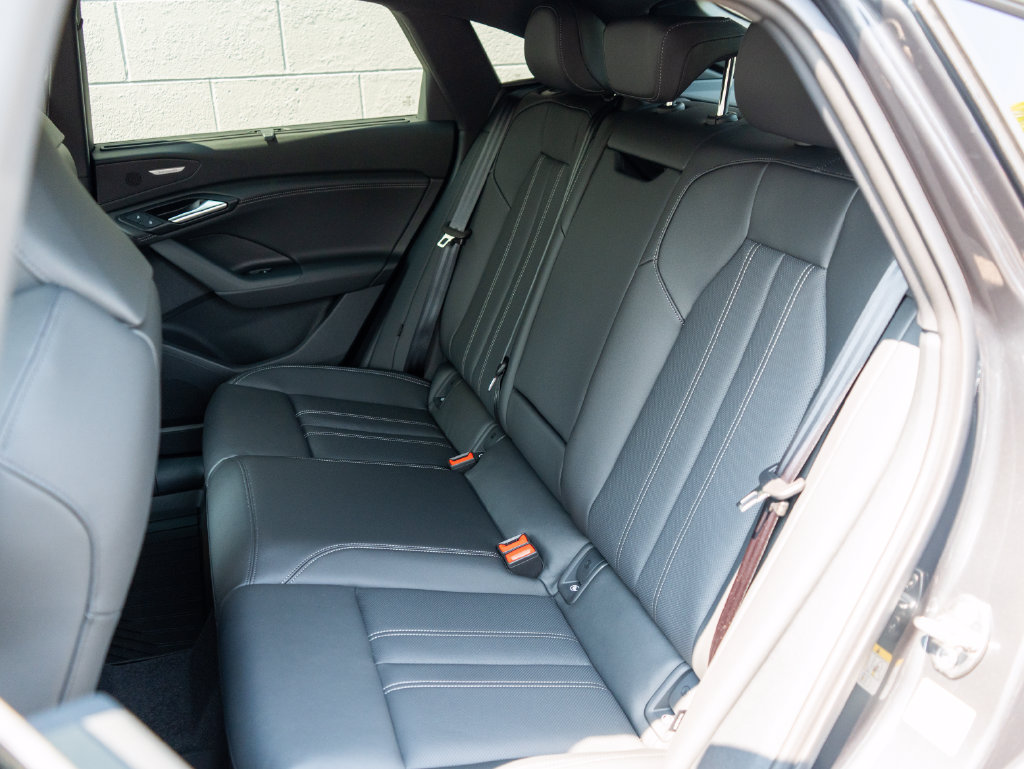 New 2027 Audi Q6 e-tron Premium Plus AWD/4WD image 9