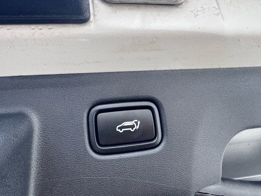 Used 2022 Kia EV6 Wind w/ Wind Technology Package AWD/4WD image 44