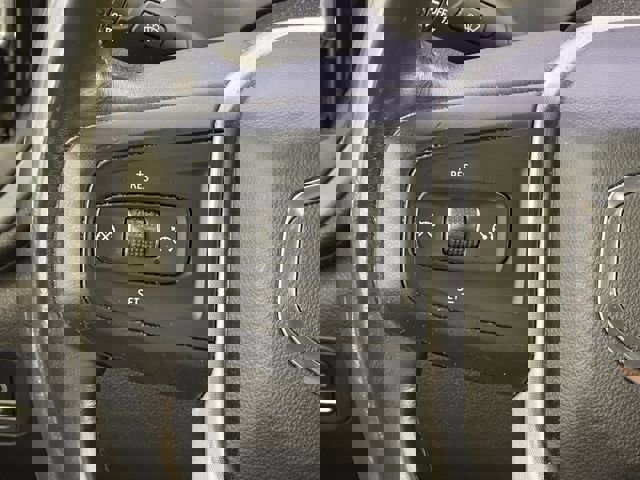 Used 2020 GMC Sierra 1500 Elevation image 12