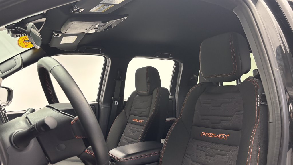 Used 2026 Nissan Frontier PRO-4X AWD/4WD image 12