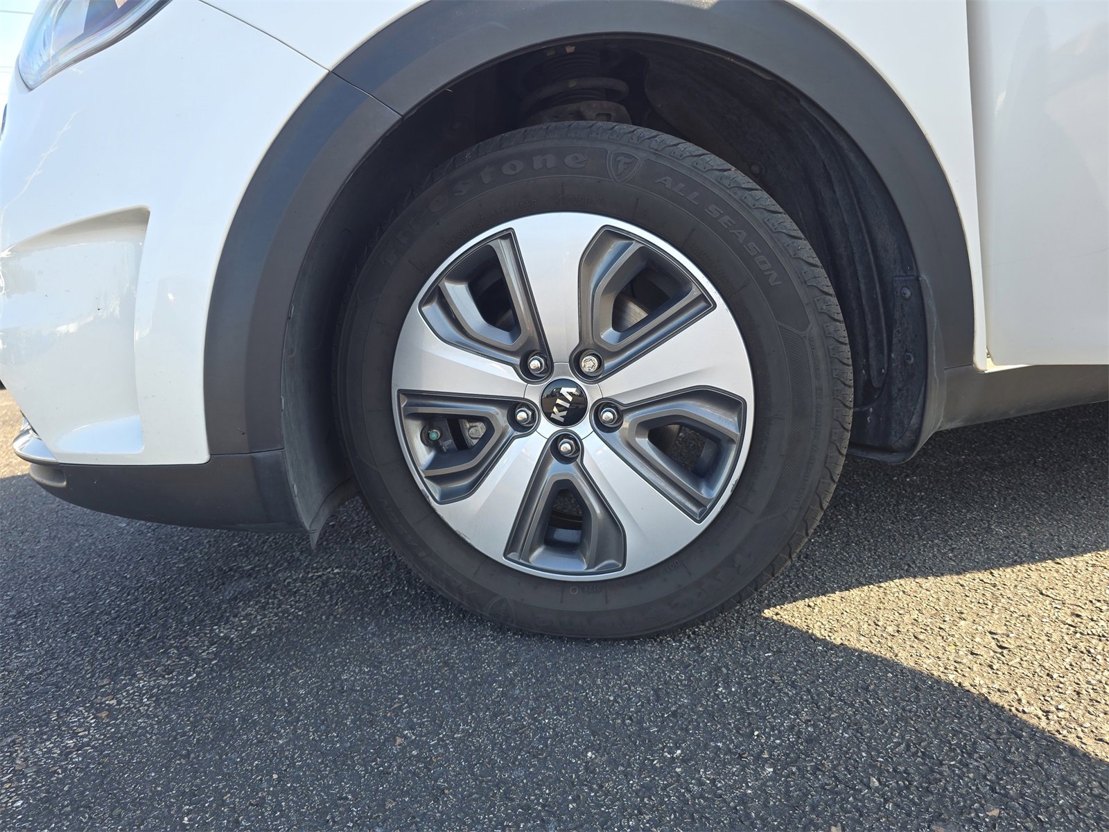 Used 2019 Kia Niro LX image 26