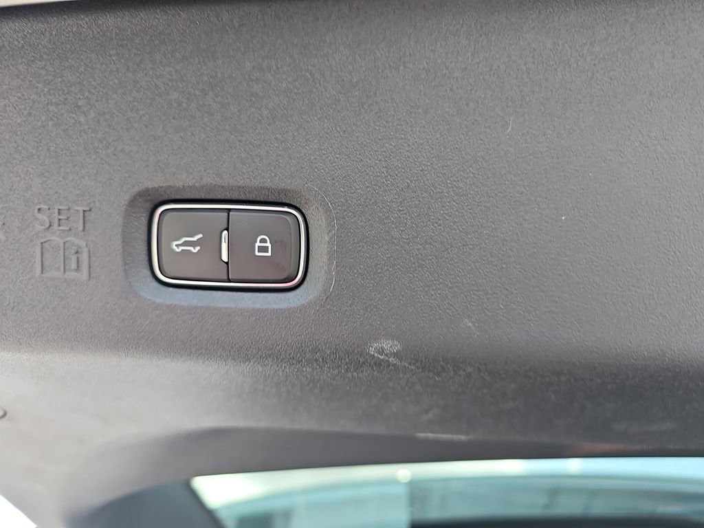 Used 2025 Ford Expedition Max Platinum image 18