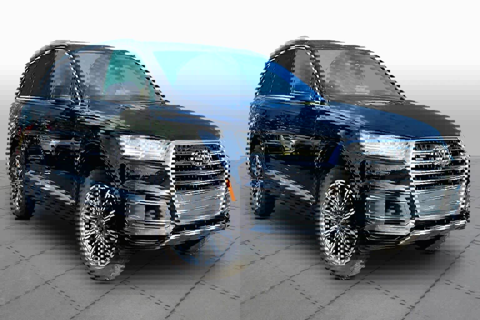 Used 2017 Audi Q7 3.0T Prestige image 3