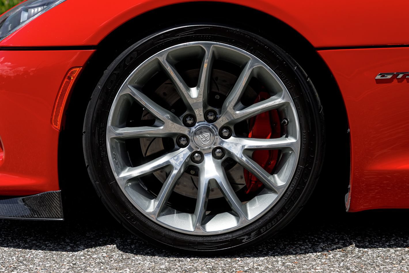 Used 2014 SRT Viper GTS w/ GTS Laguna Interior Package RWD image 30