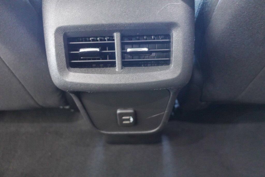 Used 2022 Chevrolet Equinox LT image 24