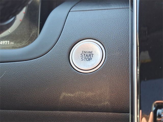 Used 2022 Hyundai Santa Cruz SEL Premium image 17