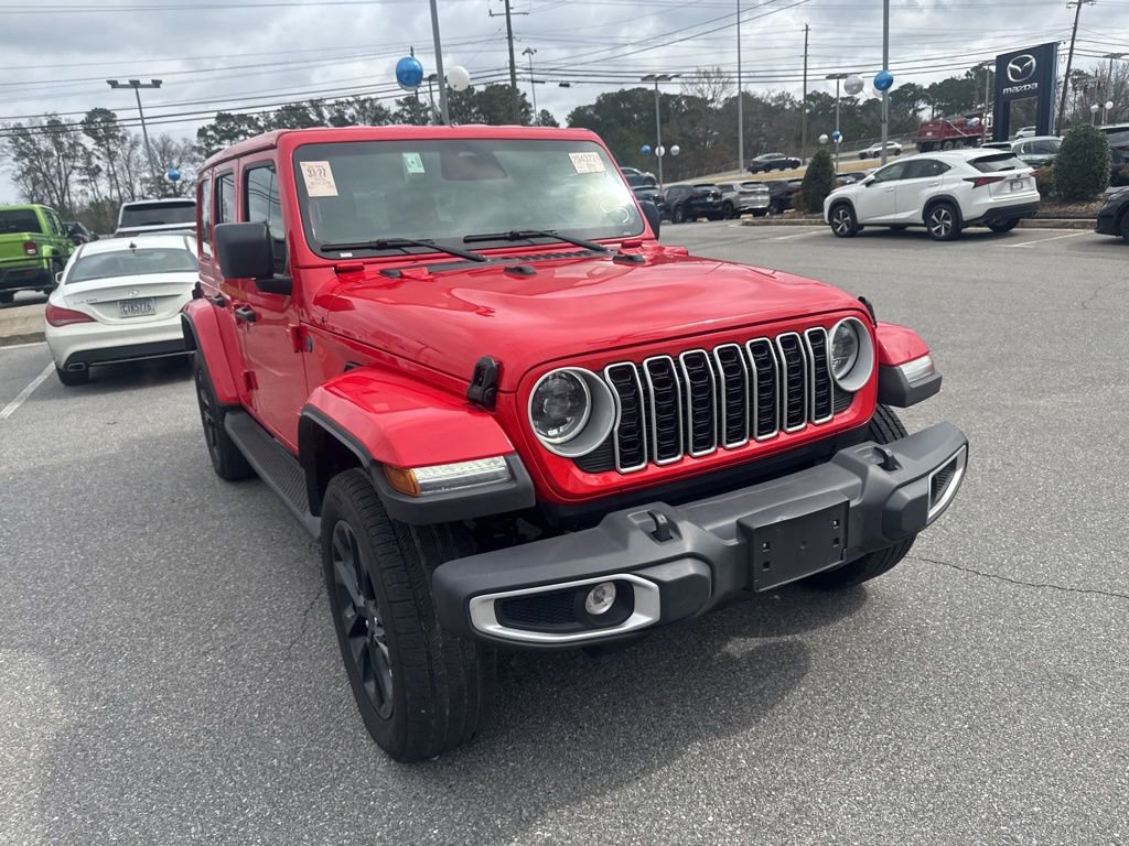 Used 2025 Jeep Wrangler Sahara 4xe image 3