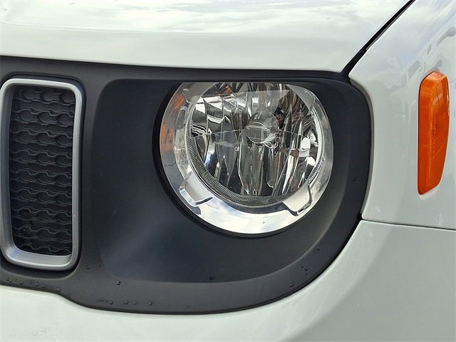 Used 2023 Jeep Renegade Latitude image 9