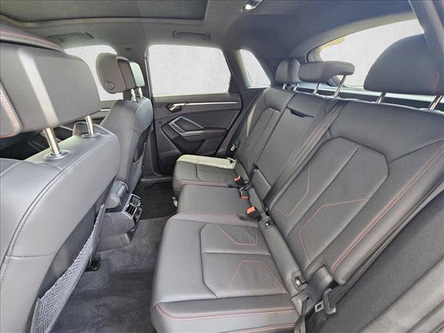 Certified 2025 Audi Q3 2.0T Premium Plus w/ Premium Plus Package AWD/4WD image 16