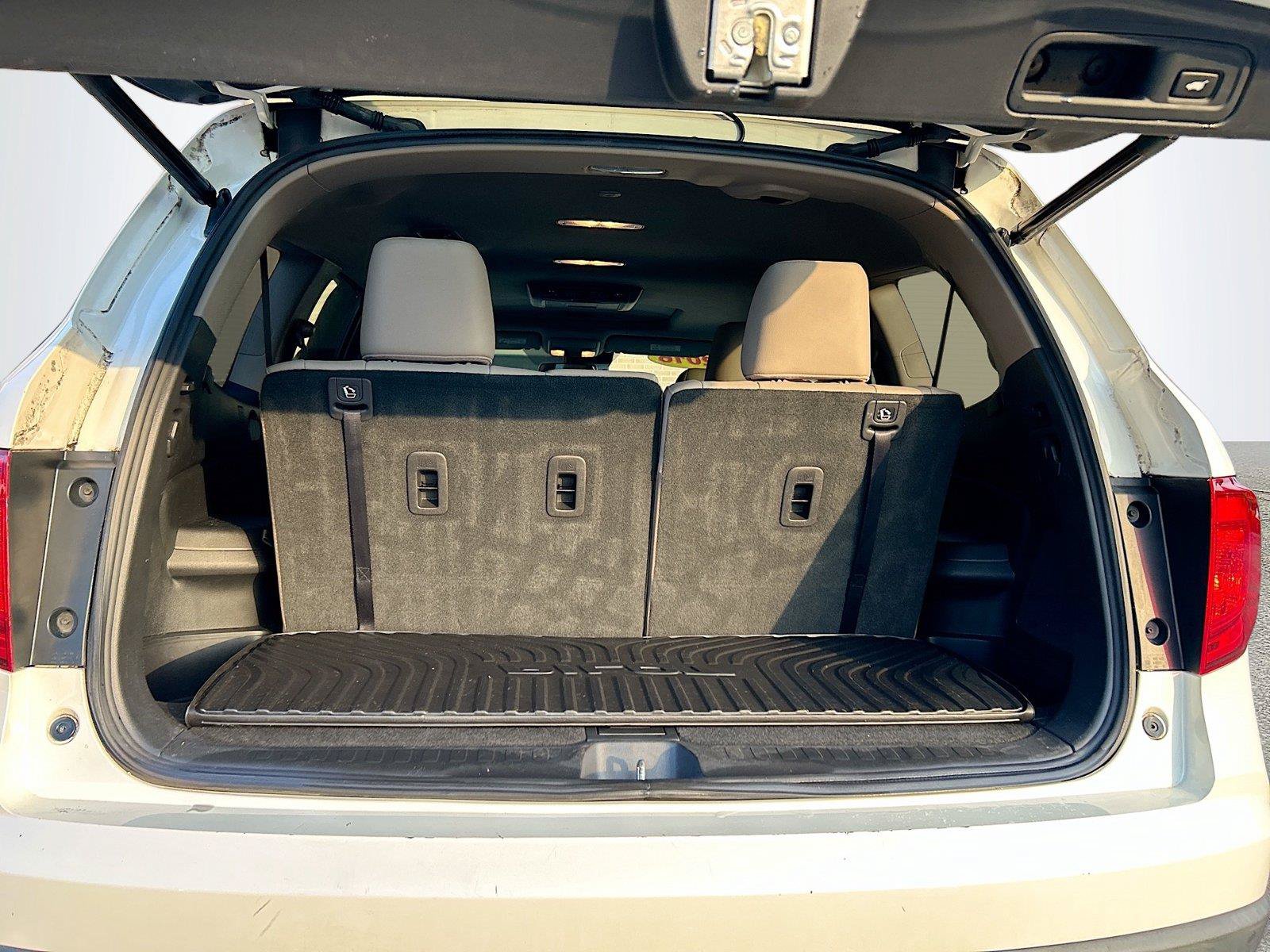Used 2016 Honda Pilot Touring image 13