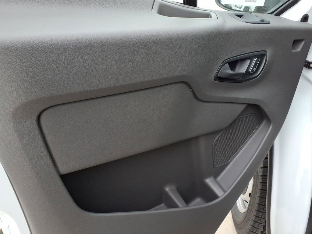 New 2026 Ford Transit 250 148 Medium Roof image 13