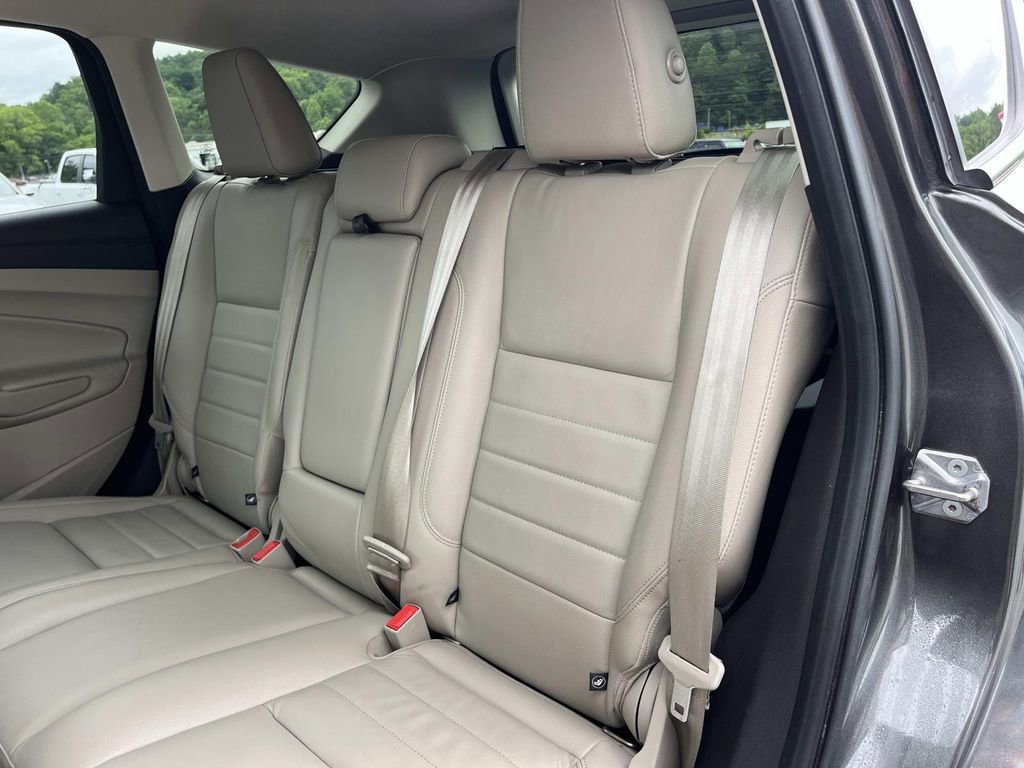 Used 2015 Ford Escape Titanium AWD/4WD image 18